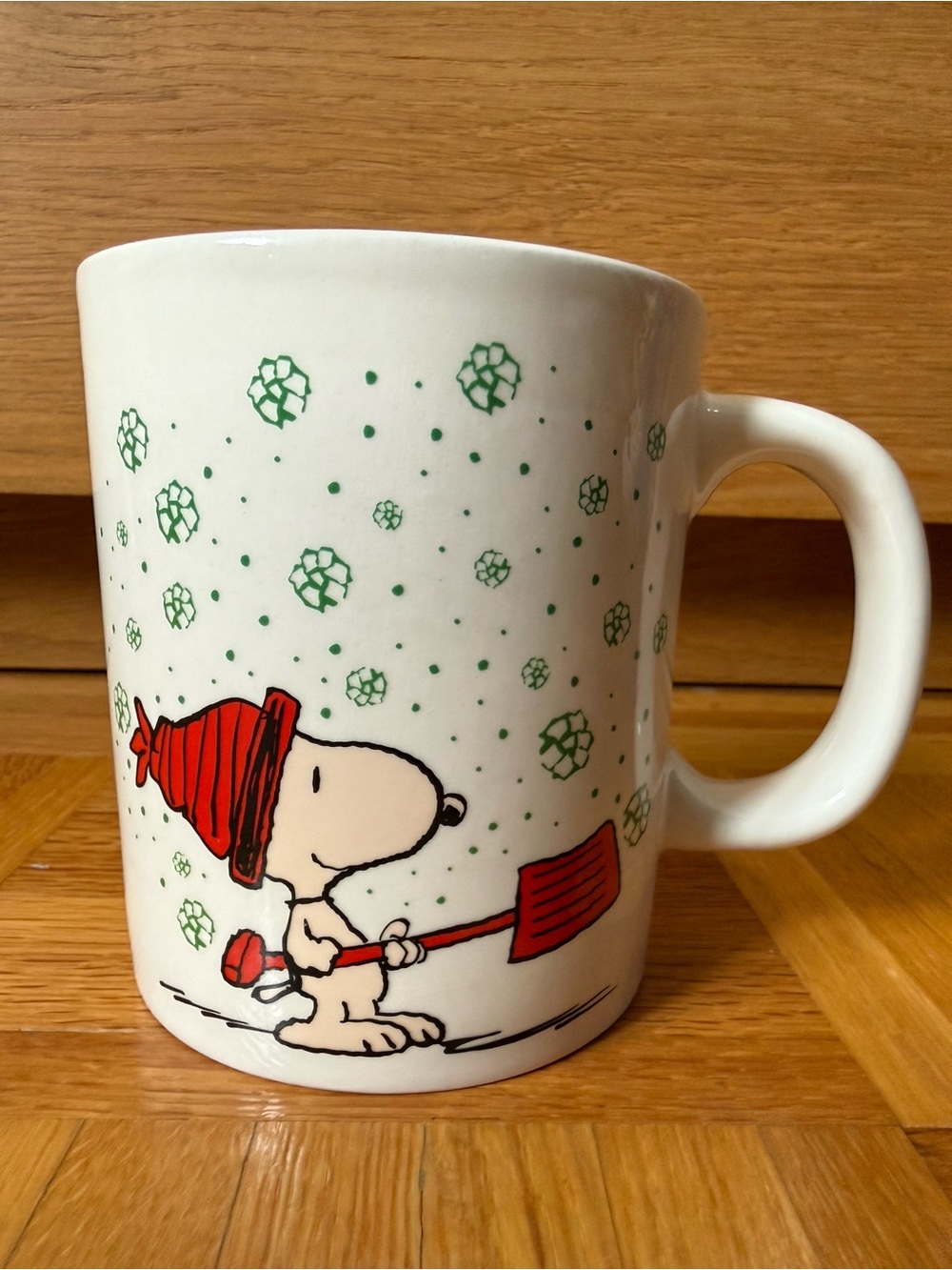 Peanuts Let It Snow 16 oz. 473 mL White Mug with Red Hat and Shovel